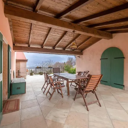 Scala-panoramic House Villa Caprino Veronese