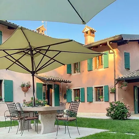 Villa Scala-panoramic House Caprino Veronese