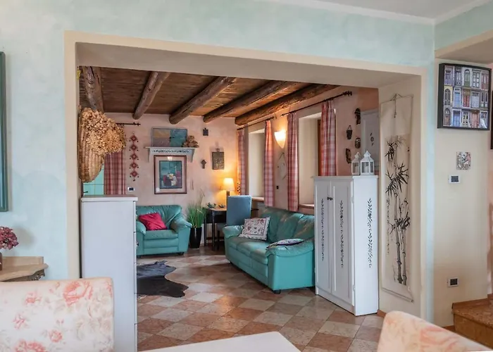 Scala-panoramic House * Caprino Veronese