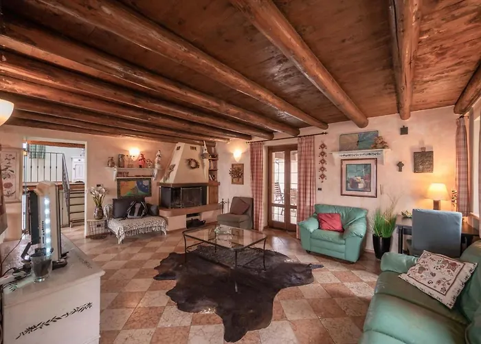 Villa Scala-panoramic House Caprino Veronese