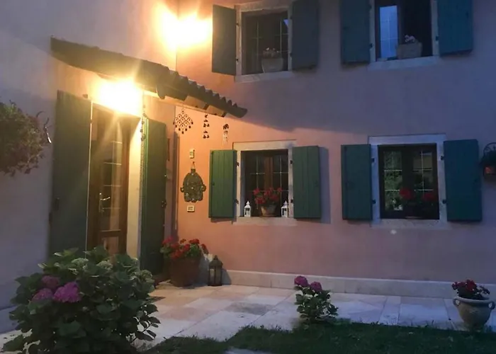 Scala-panoramic House Villa *